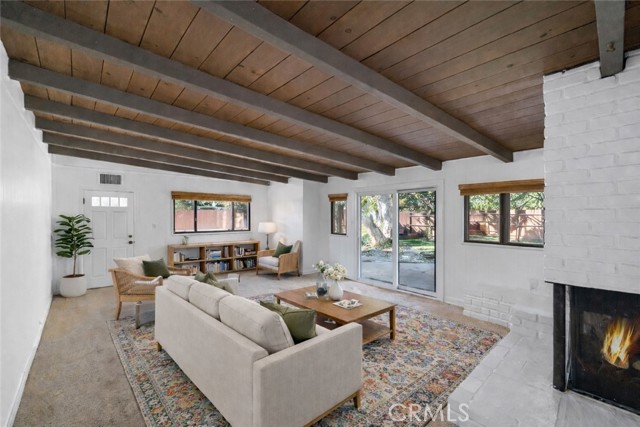 Photo of 4425 Walnut Av