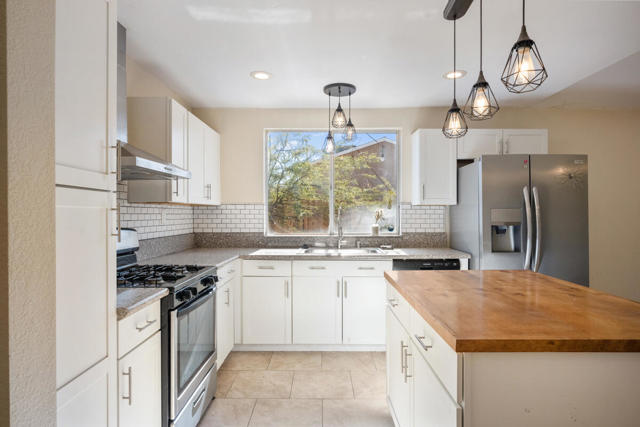 Property photo of 61619 Granada DR
