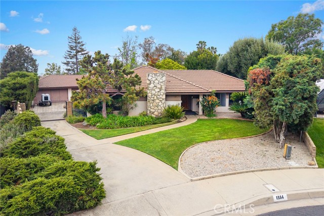 Property photo of 1314 Pebble Springs LN