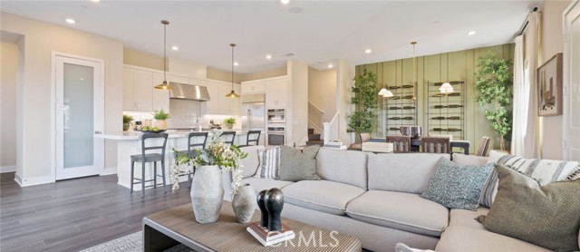 Property photo of 425 Junco