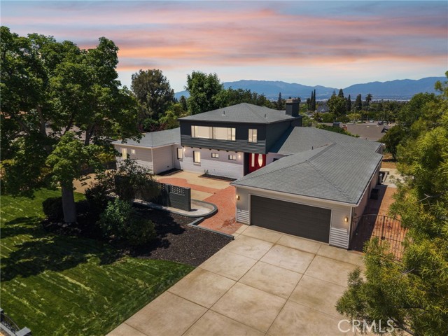 Property photo of 220 W Highland AV