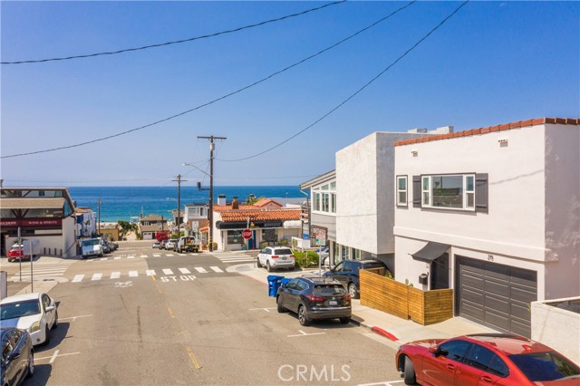 Property photo of 215 Longfellow AV