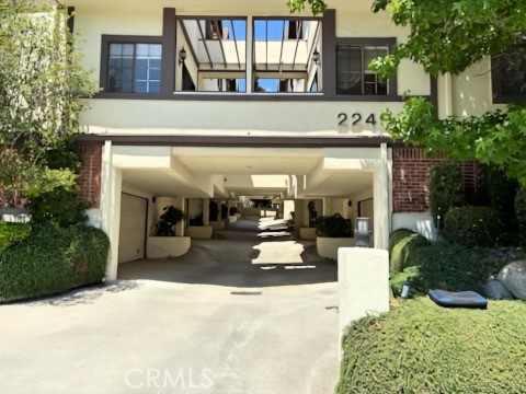 Property photo of 2249 Montrose AV