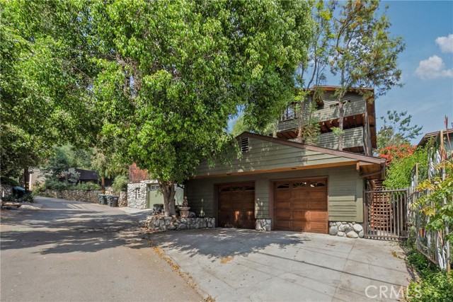 Property photo of 561 Alta Vista DR