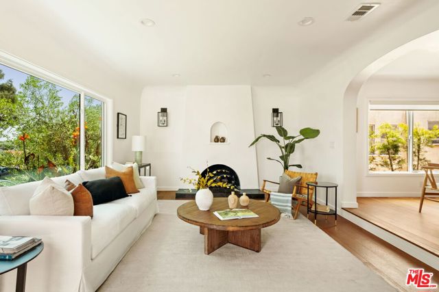 Property photo of 4313 W 59th ST