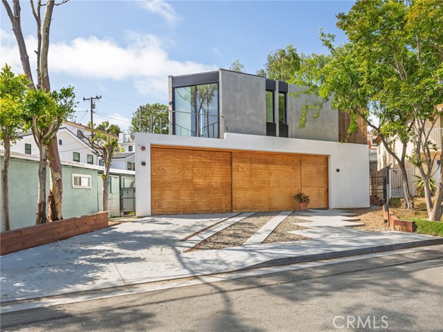 Property photo of 512 Sierra PL