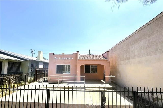 Property photo of 660 E Mission BL