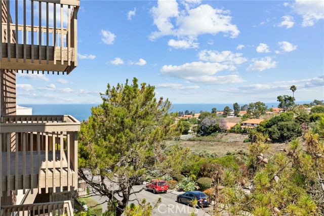Property photo of 6542 Ocean Crest DR