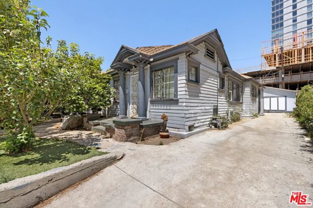 Property photo of 1516 La Baig AV
