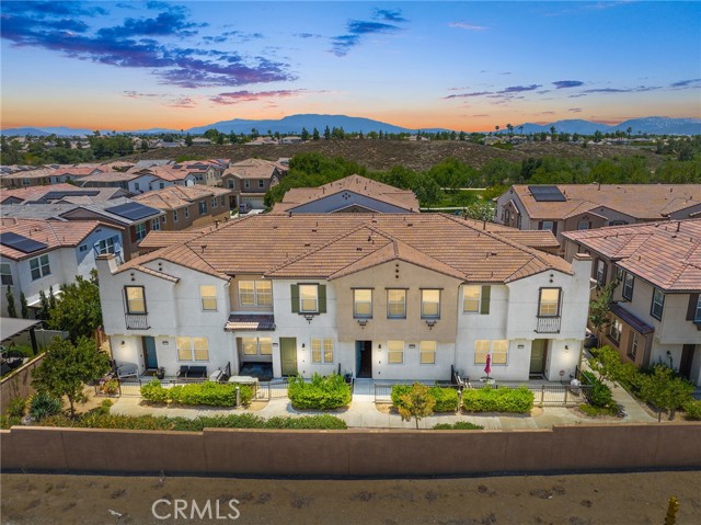 Property photo of 40203 Calle Real