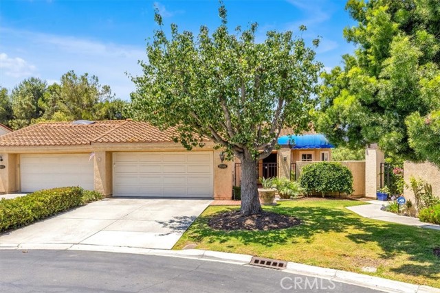 Property photo of 32101 Via Flores