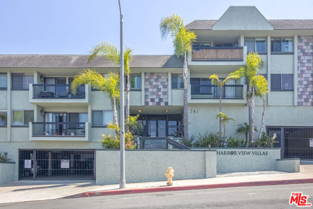 Property photo of 741 W 24th ST