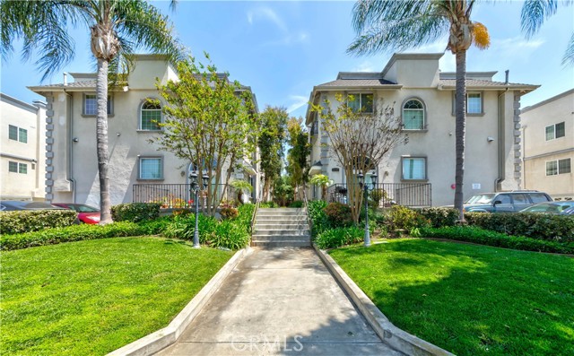 Property photo of 11734 Valley View AV