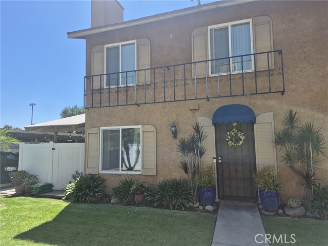 Property photo of 906 S Mountain AV