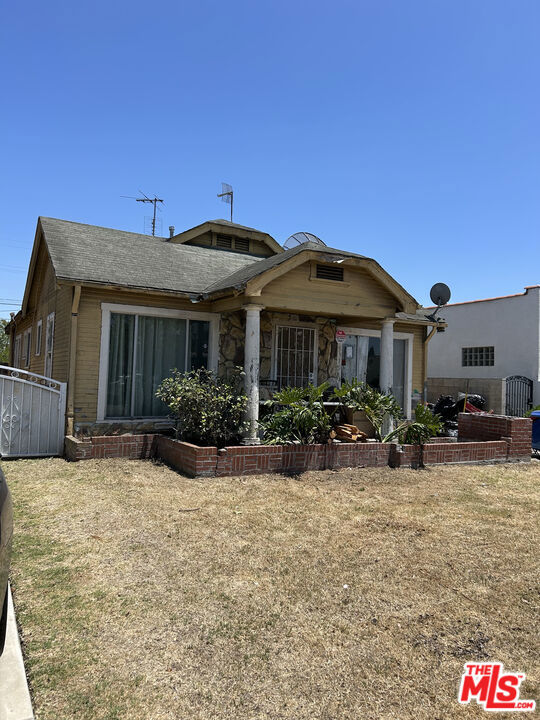 Property photo of 5930 6th AV