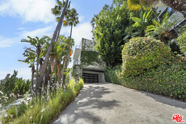 Property photo of 3625 Lowry RD