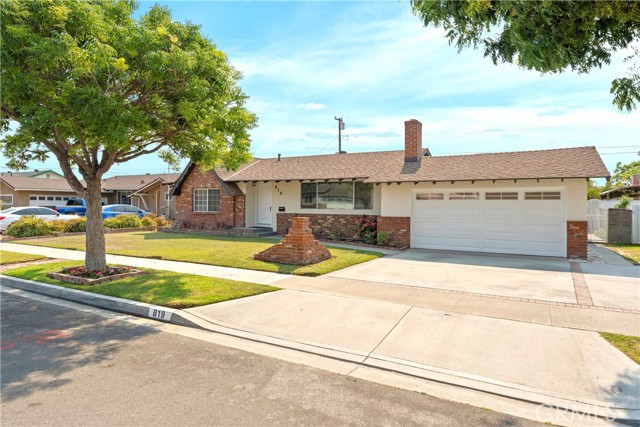 Property photo of 819 S Courson DR
