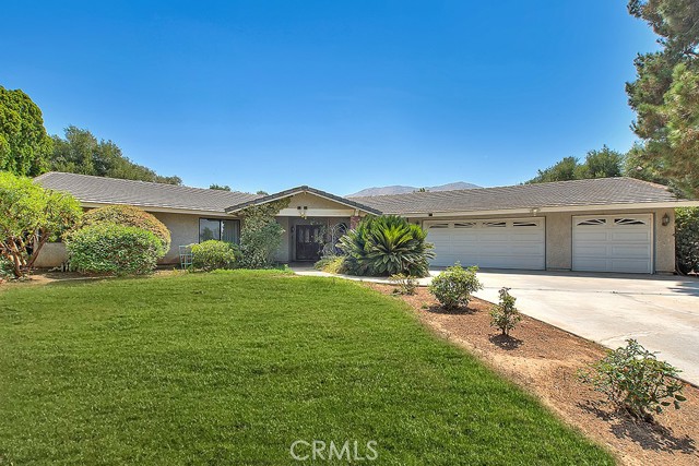 Property photo of 6572 Karen LN