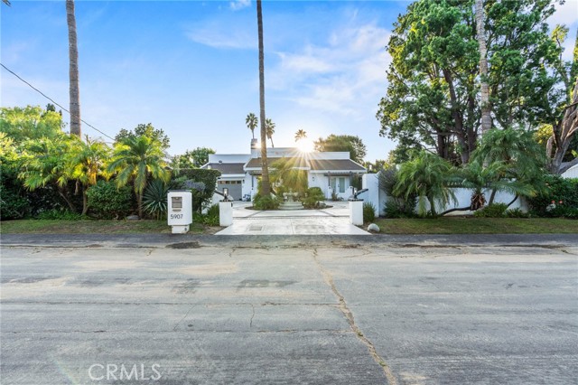 Property photo of 5907 Oakdale AV