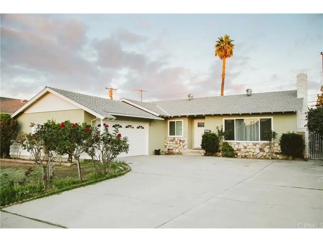 Photo of 415 N Wayfield