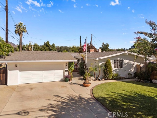 Property photo of 202 S Elwood AV