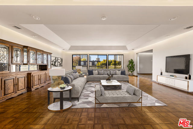 Property photo of 1220 Roxbury DR