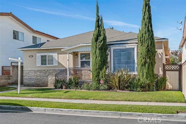 Property photo of 831 Roswell AV