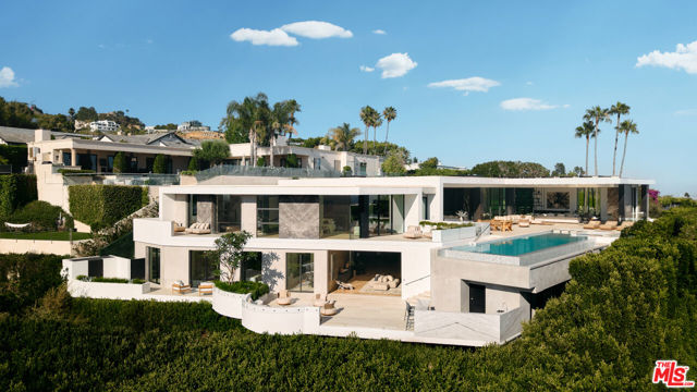 Property photo of 9259 Robin DR