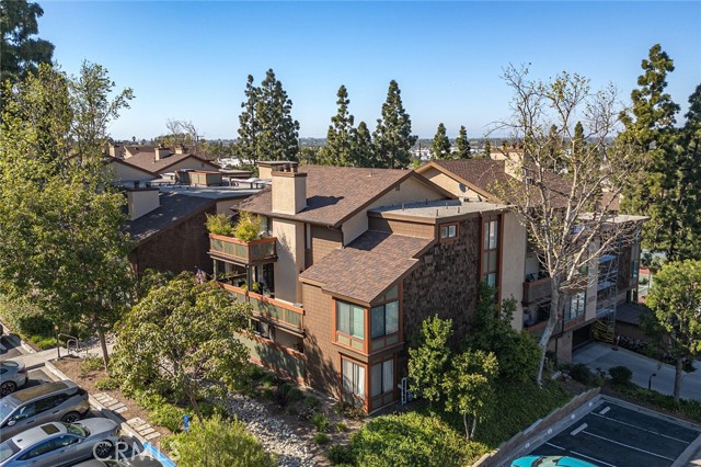 Property photo of 2512 E Willow ST