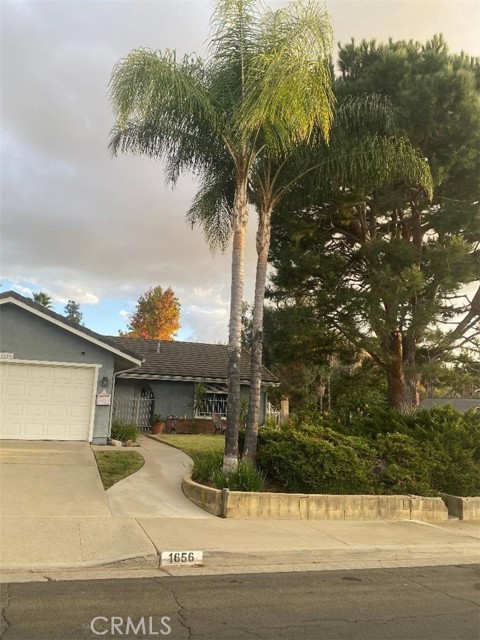 Property photo of 1656 Avenida Loma Vista