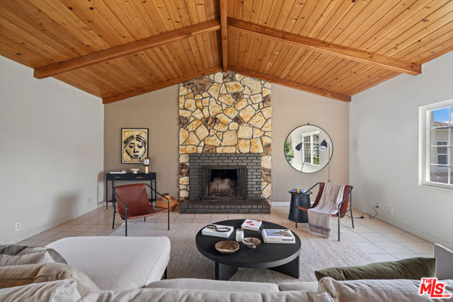 Property photo of 4242 Grand View BL