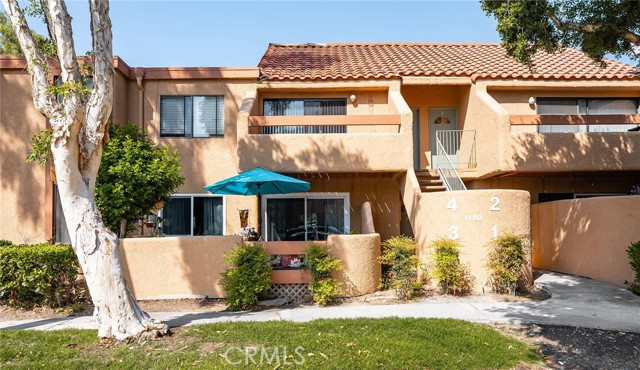 Property photo of 1480 W Edgehill RD