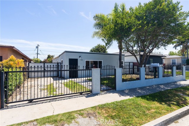 Property photo of 208 W Caldwell ST