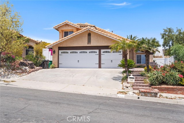 Property photo of 774 La Cumbre ST