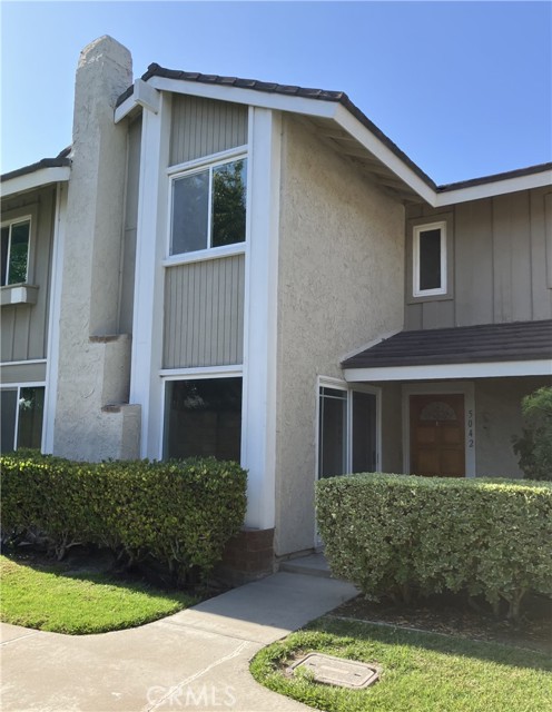 Property photo of 5042 Hampton CT