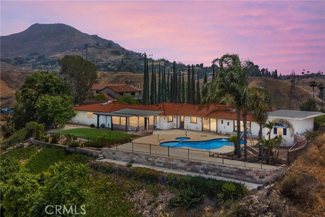 Property photo of 1835 Hilltop DR