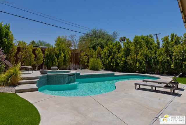 Property photo of 12800 Miracle Hill RD