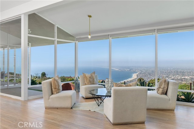 Property photo of 952 Via Del Monte