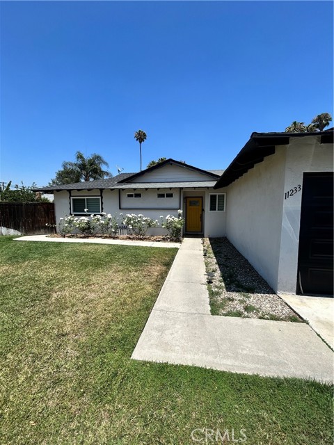 Property photo of 11233 Doverwood DR