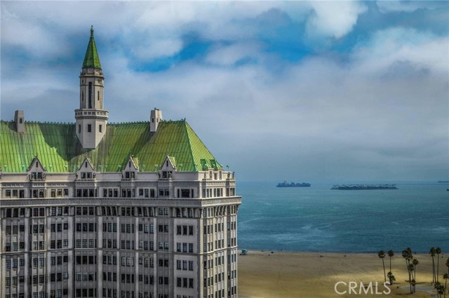 Property photo of 800 E Ocean BL