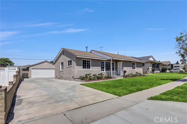 Property photo of 14611 Dunnet AV