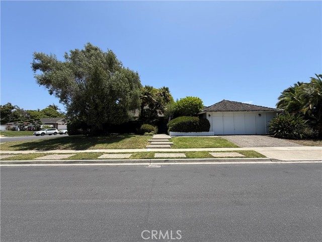 Property photo of 1900 Altura Drive