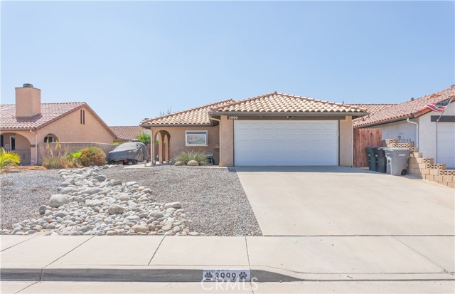 Property photo of 3999 Roxbury DR