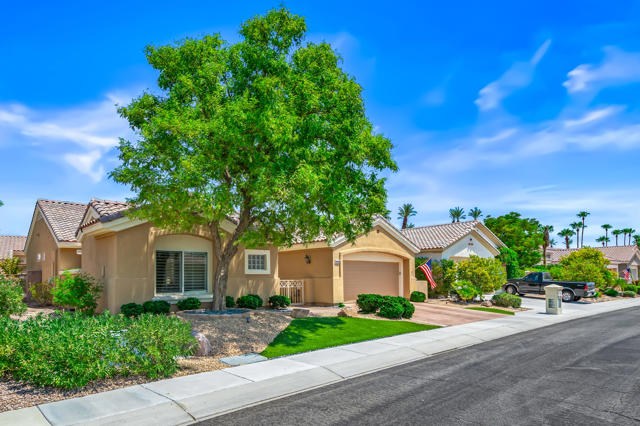 Property photo of 78294 Grape Arbor AV