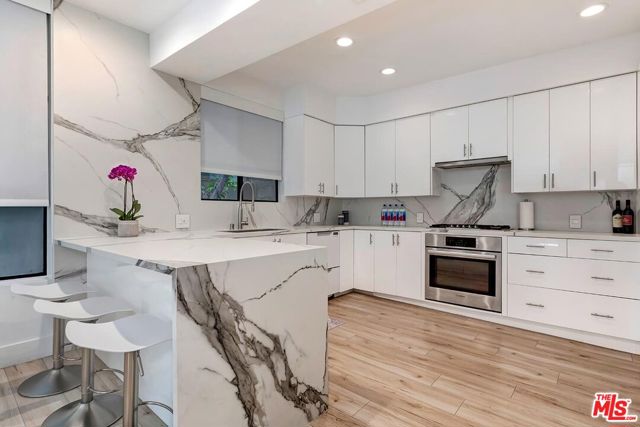 Property photo of 814 Amherst AV