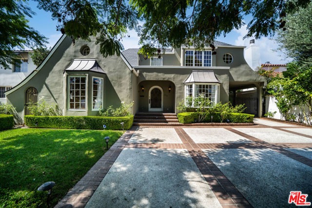 Property photo of 215 S Mccarty DR