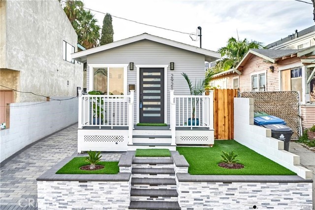 Property photo of 2921 S Pacific AV