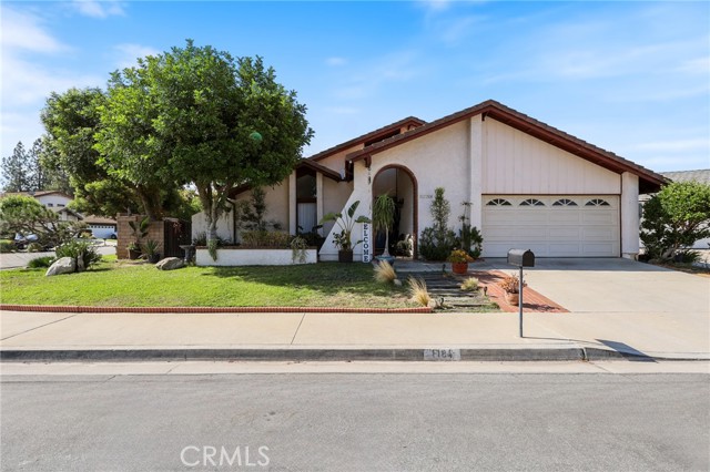 Property photo of 1184 E Meadow Wood DR