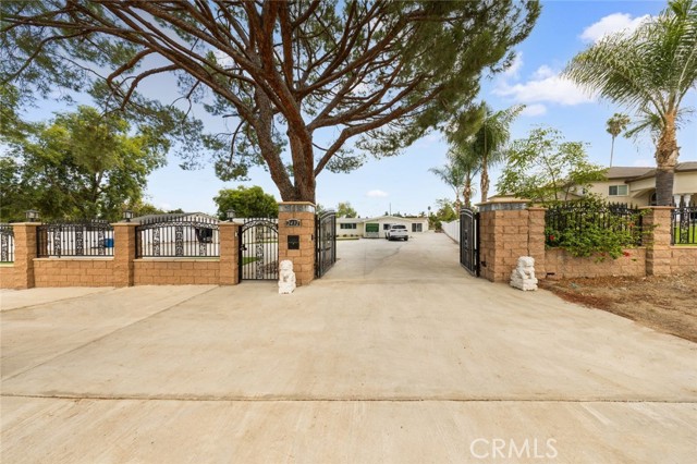 Property photo of 2432 Desire