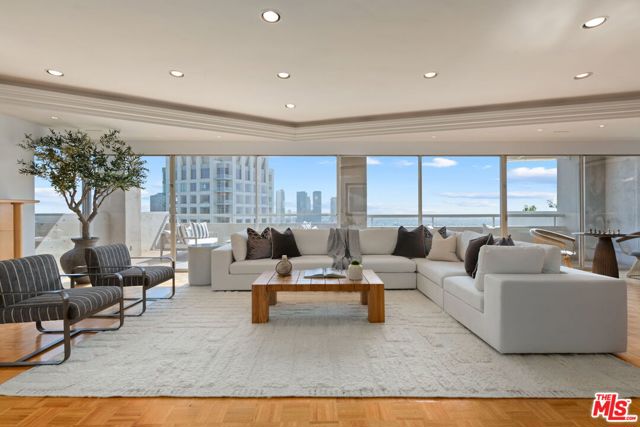 Property photo of 875 Comstock AV